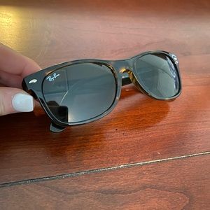 Ray Ban Wayfarer sunglasses